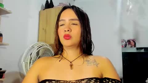 venus_saturno online show from December 14, 2:29 am