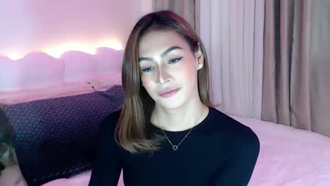 Venus Sunrise Bombshell online show from March 4, 5:59 am