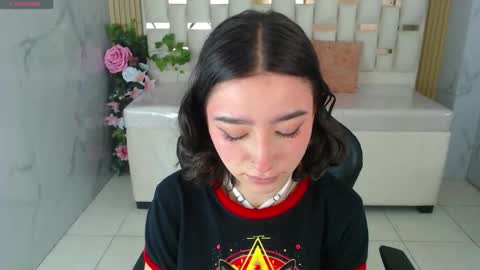 venuss online show from December 18, 1:50 pm