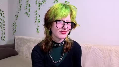 Erica online show from September 18, 7:29 pm