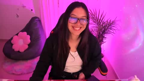 Verolake online show from February 21, 1:33 pm