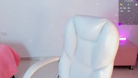 Vernica  online show from November 22, 5:39 am