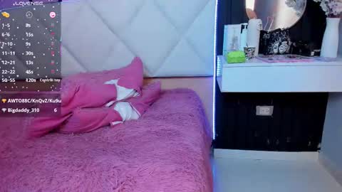 veronica_hill_ online show from September 26, 4:09 am