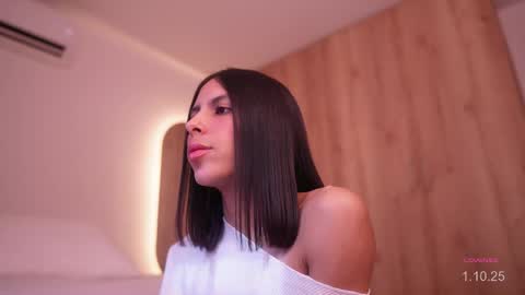 Veronica online show from October 1, 1:10 pm