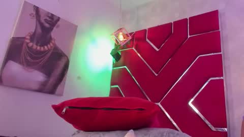 Veronica Olson online show from October 5, 4:32 am