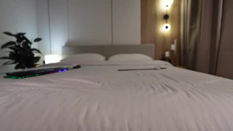 Veronica online show from December 13, 7:53 pm