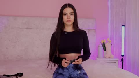 Vero  online show from February 11, 12:31 pm