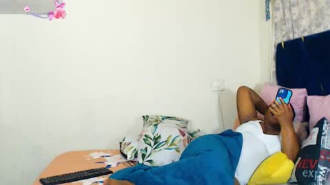 veronicarod1 online show from March 31, 12:00 am