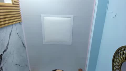 Veronica online show from November 13, 9:06 pm