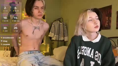 veryraretwins online show from October 4, 11:24 pm