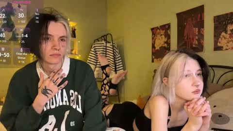 veryraretwins online show from October 3, 11:13 pm