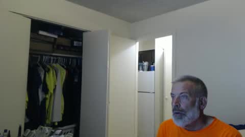 hairy man online show from February 1, 1:02 am