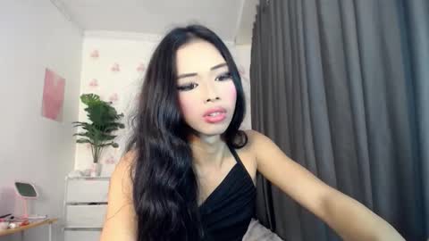 vexin_paxley online show from April 13, 8:35 pm