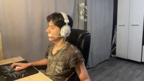 vialeras online show from November 19, 1:43 pm