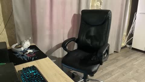 vialeras online show from November 30, 7:15 am