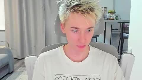 vibemygirl online show from October 11, 10:42 am