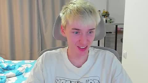 vibemygirl online show from October 9, 9:59 am