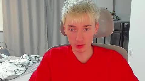 vibemygirl online show from October 13, 11:45 am