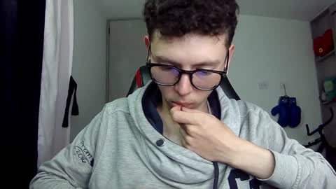 Vicent Brais online show from December 5, 7:32 am