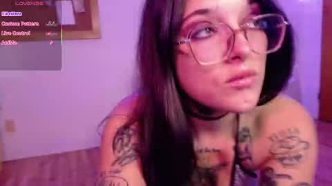 Vitoria Dee online show from October 3, 1:04 am