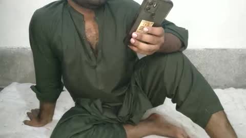 vickpie24 online show from October 31, 3:45 pm