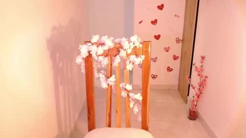 Vicky  online show from February 24, 4:15 pm