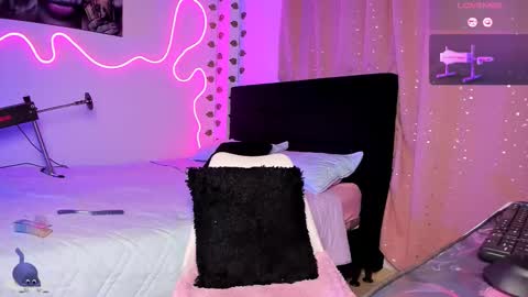 VICTORIA 3 online show from January 10, 11:54 pm