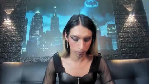 Victoria online show from November 6, 9:40 pm