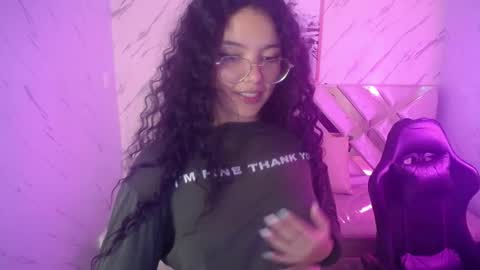 victoria_castillo_b online show from March 11, 6:19 am