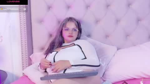 victoria_cherry_ online show from May 14, 4:16 pm