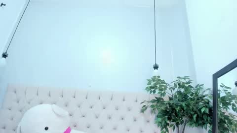 Victoria online show from February 13, 8:56 pm