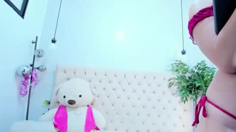 Victoria online show from December 5, 8:50 pm