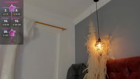 victoria online show from March 28, 9:49 pm