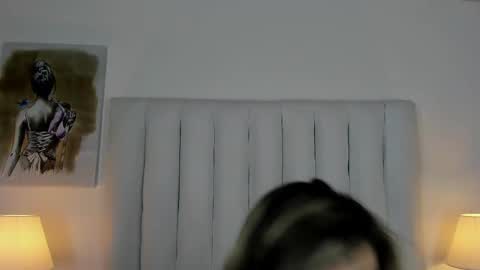 victoria_queen2 online show from March 11, 7:57 am