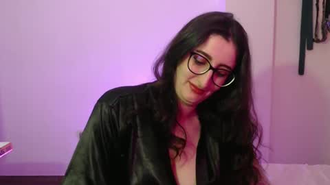 Victoria online show from September 30, 8:41 pm