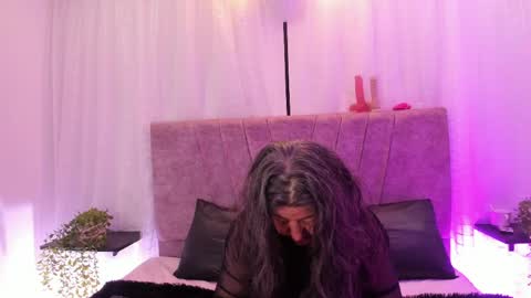 victoriaa_anderson_ online show from May 8, 7:52 pm