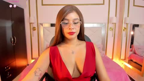 victoria online show from October 12, 1:15 pm