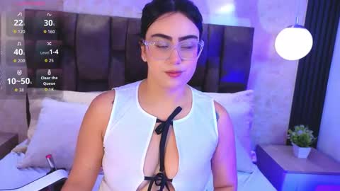 Victoria Andrade online show from March 24, 12:22 pm