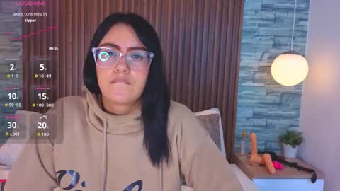 Victoria Andrade online show from February 16, 12:25 pm