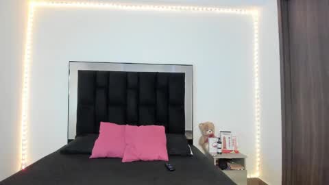 VICTORIA online show from February 24, 12:05 pm