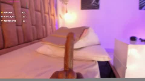 Snapshot of victoriaroyce1 chatting on September 30, 6:40 pm Victoria  online show from September 30, 6:40 pm