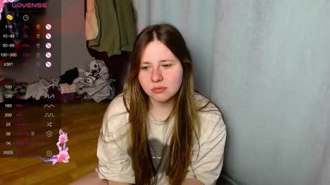 victoriassecrets_ online show from December 19, 8:37 pm