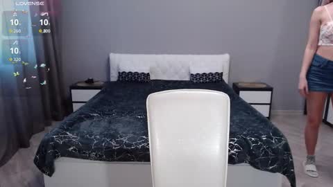 VictoriaTiger online show from February 22, 12:30 pm