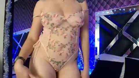 victtoria lee online show from February 27, 10:02 pm