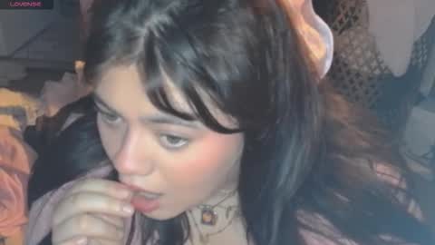 viennavisabelle online show from December 23, 7:25 am