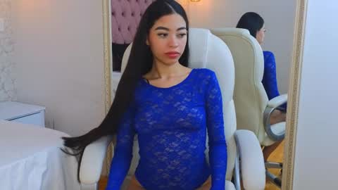 Violet  online show from December 21, 8:15 pm