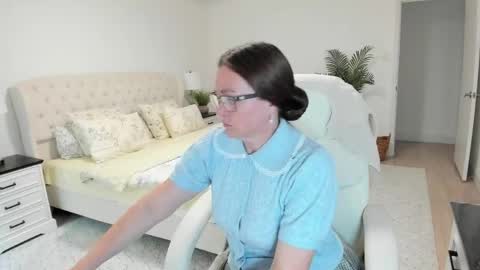 Ukrainian-woman online show from April 15, 4:32 pm