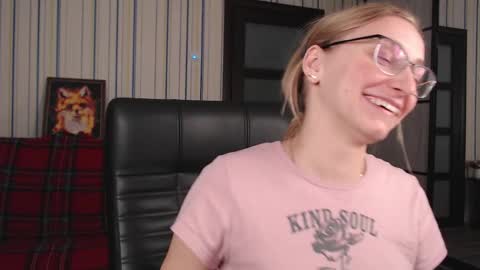 Vika online show from December 19, 9:21 pm