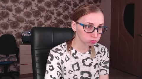 Snapshot of vikaericka chatting on January 30, 9:58 pm Vika online show from January 30, 9:58 pm