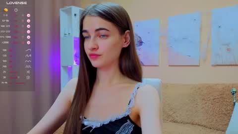 vikiberry online show from November 21, 10:35 am